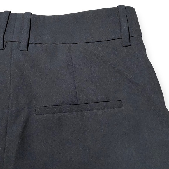 Vince Pleat Front Short - Size 2 - Picture 10 of 13